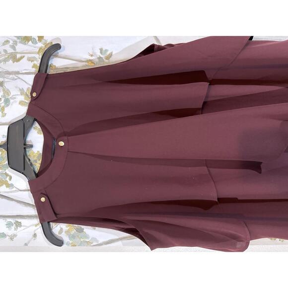 White House Black Market Sleeveless  Blouse in Burgundy LP - Picture 3 of 9